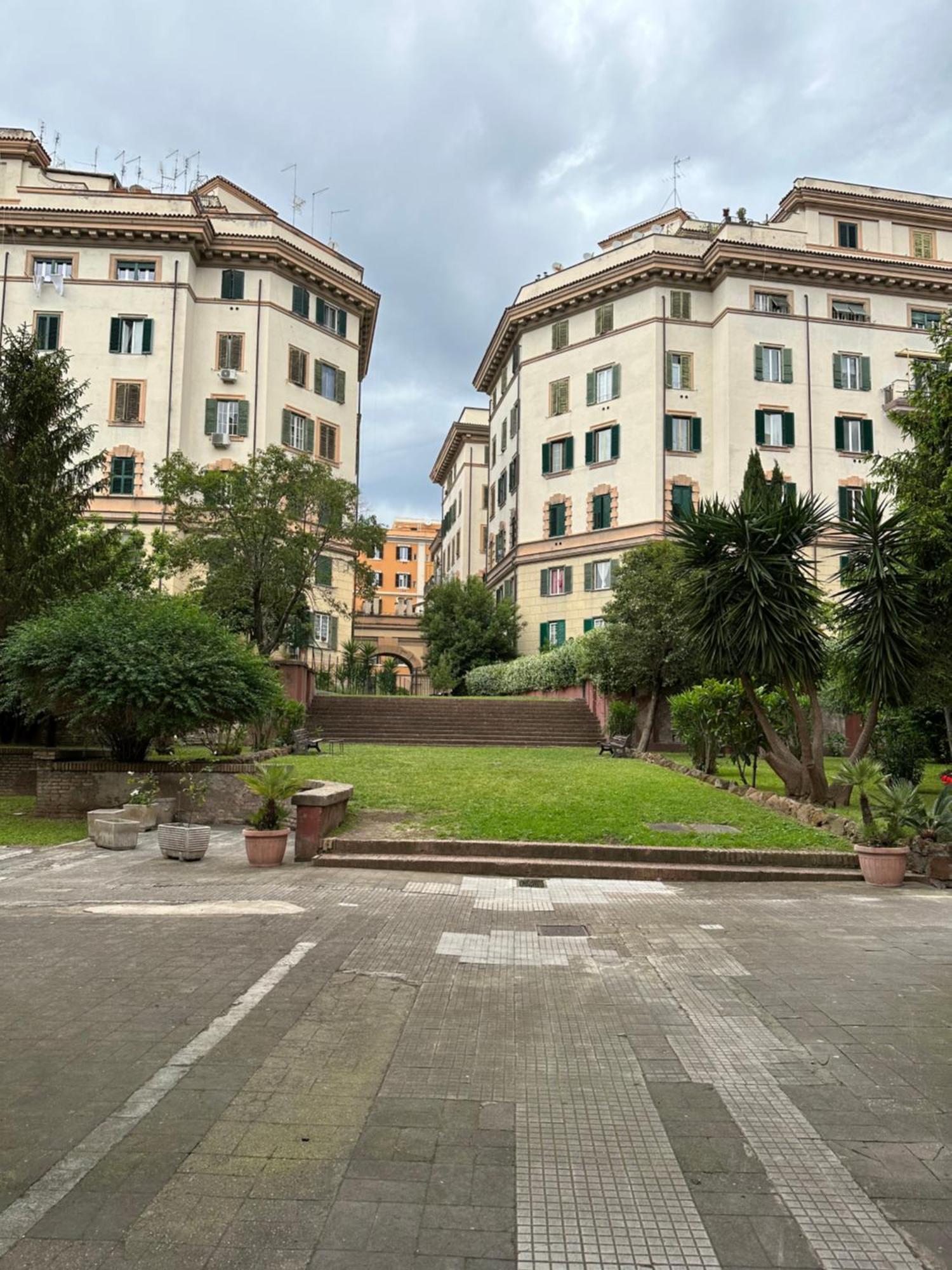 Stans Dolce Lusso Basilica San Giovanni Rome Exterior photo